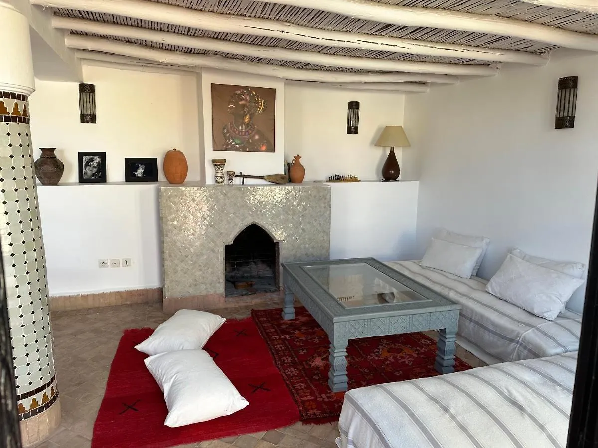 Riad Hugo Марракеш 3*,