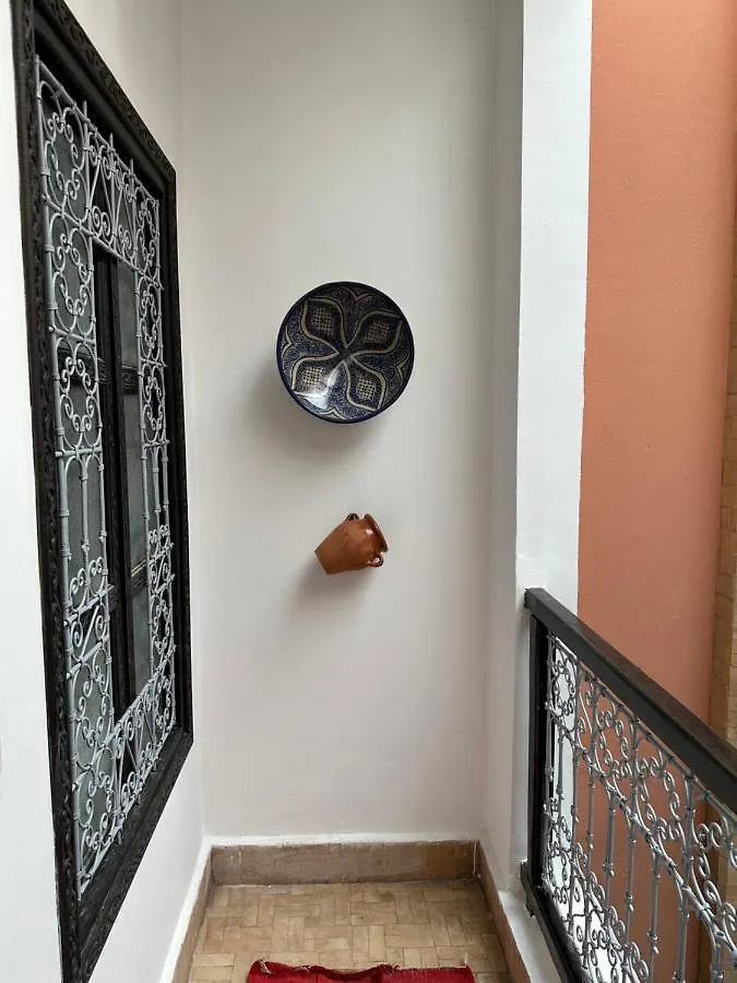 Riad Hugo Марракеш 3*,